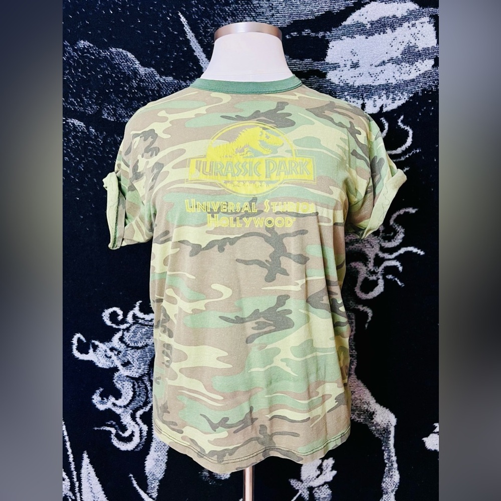 VTG 1998 Jurassic Park Universal Studios Hollywood Camo Ringer T-Shirt